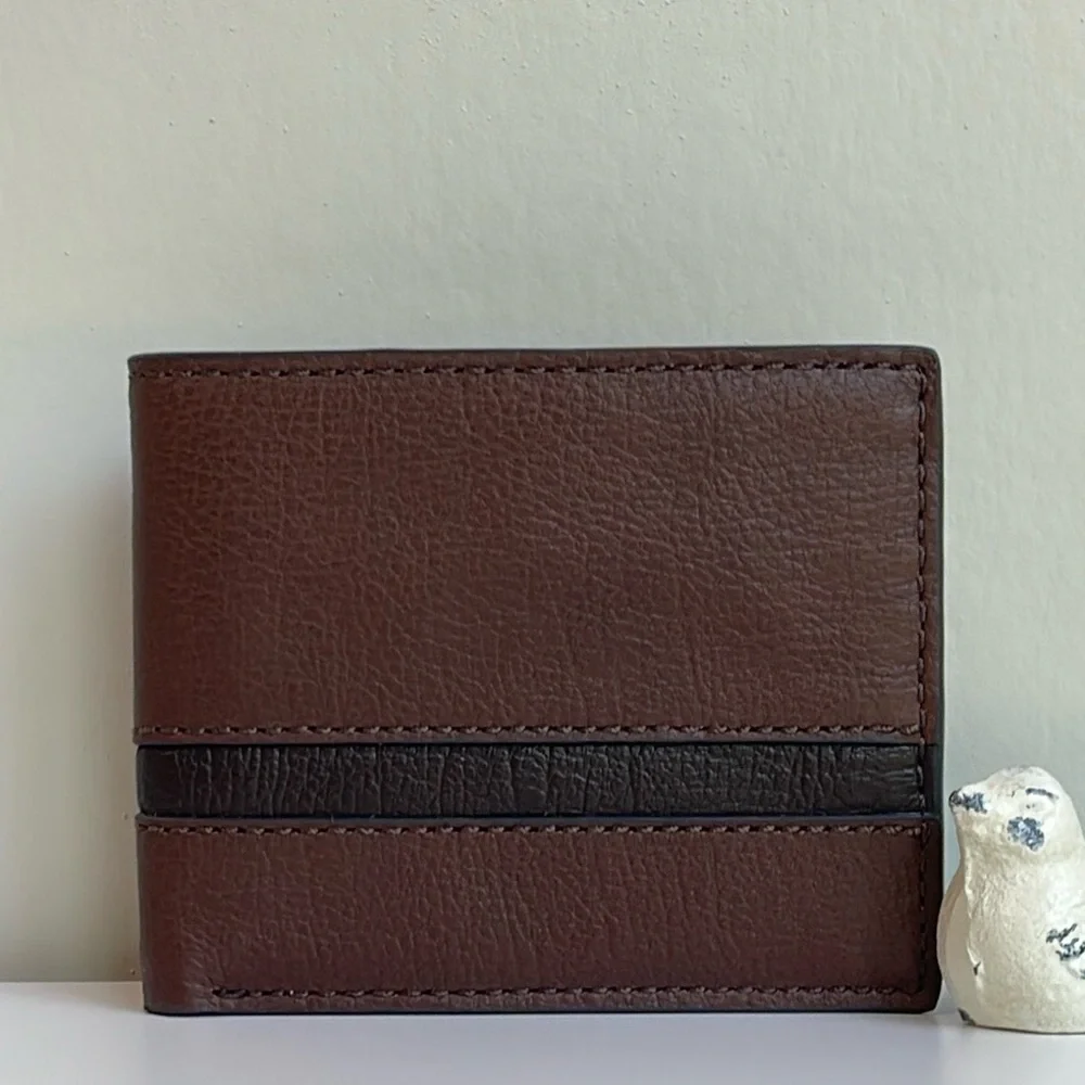 Fossil 🗝️ Men’s Genuine Leather Wallet